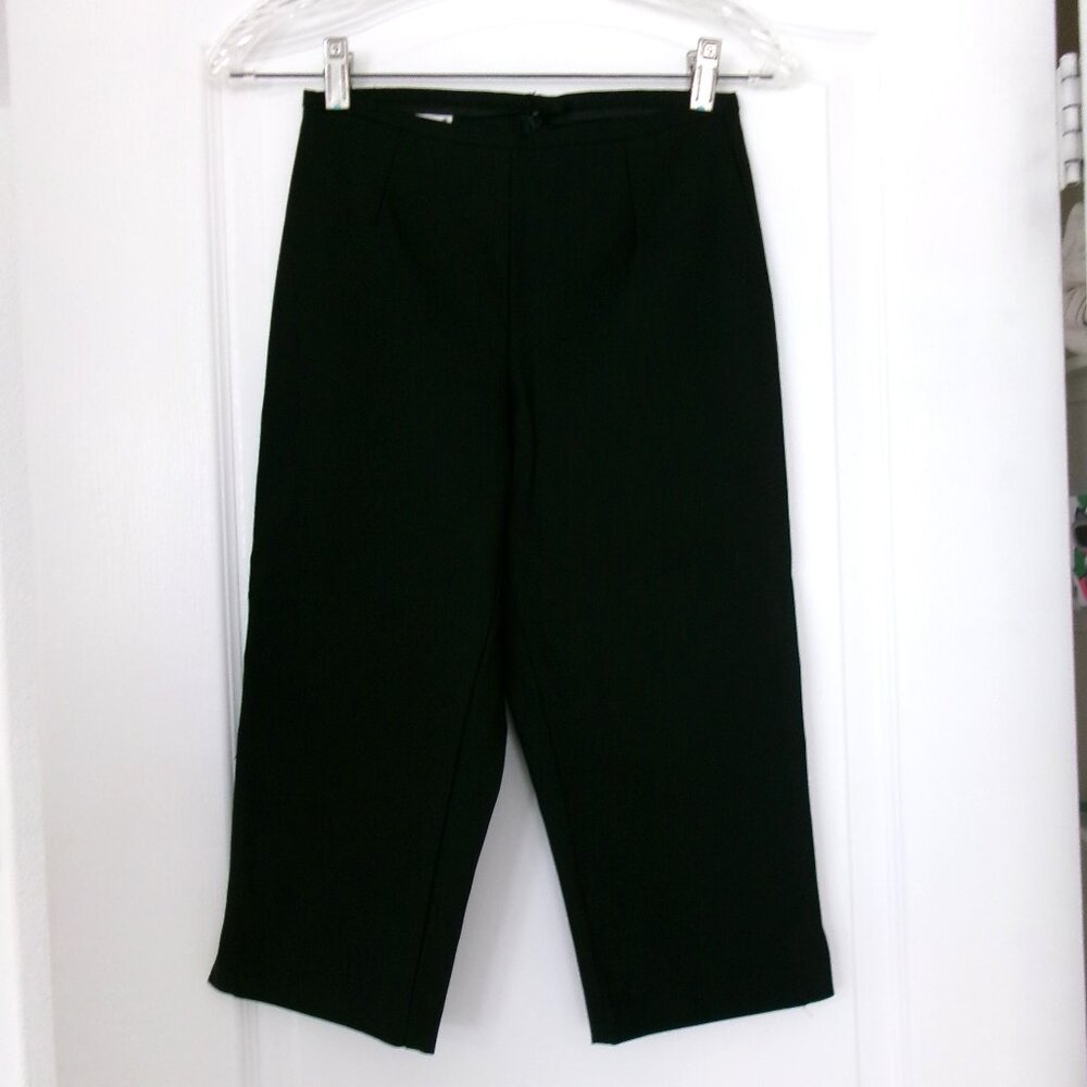 Y2K bebe Jet Black Stretch Scuba Capri Pants Size 2 Inseam 16"